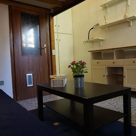 Lake Titi's Place Apartment Como