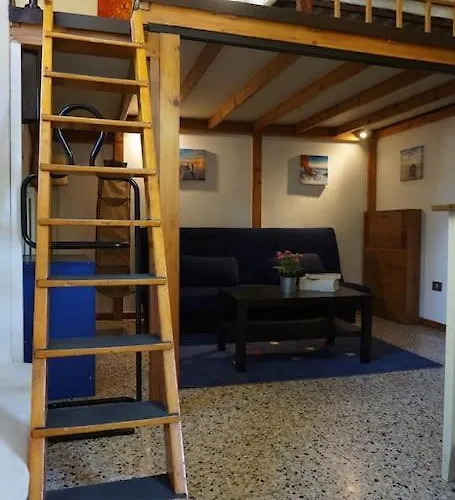 Lake Titi's Place Apartmán